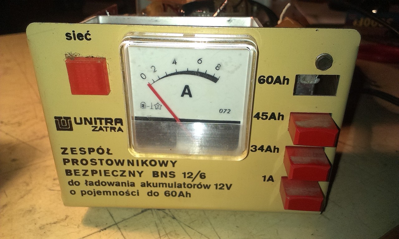 Akkumulator toelto bekotesi rajz 12v cooler